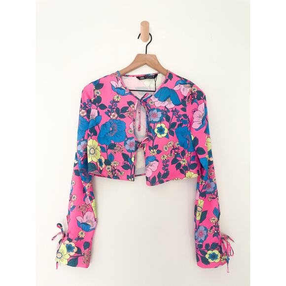 Zara Satin Floral Crop Top XS Flyaway Tie Front Bell Sleeve Pink - Picture 3 of 11